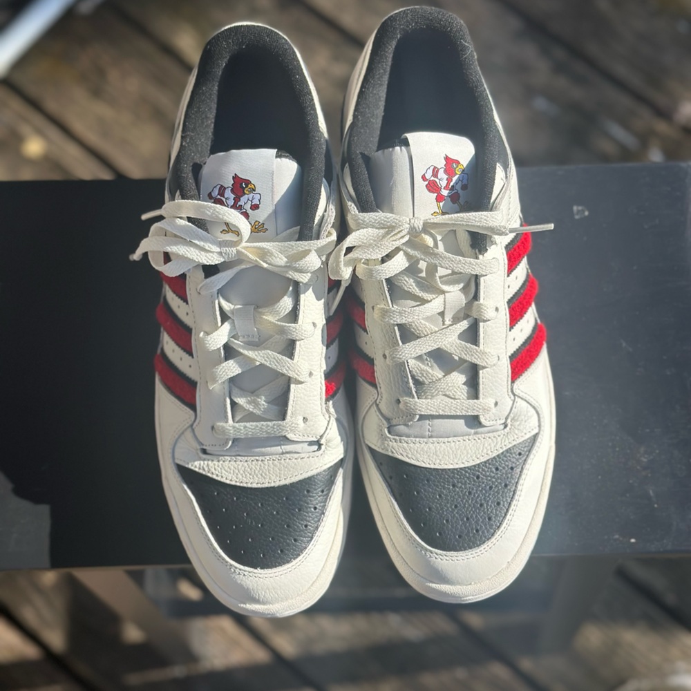 Adidas University of Louisville Cardinals NCAA Retro Court Shoes